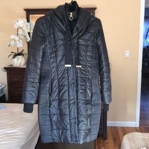 T Tahari womens Paulette Hooded Down Jacket (Used)